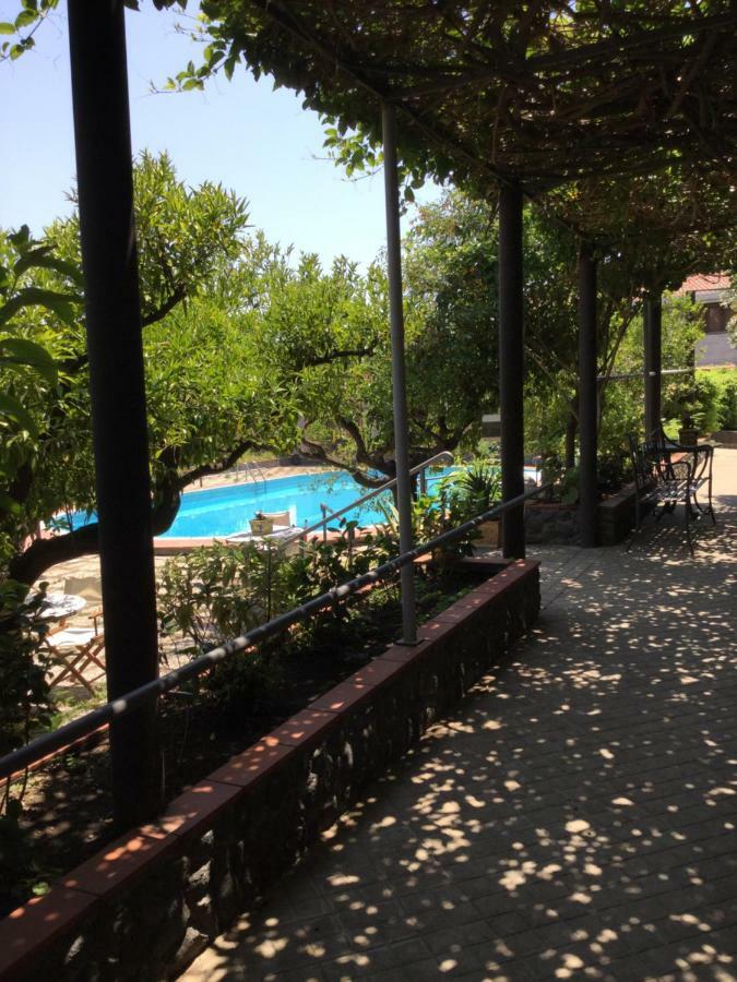 Villa Con Piscina Mascalucia Eksteriør bilde